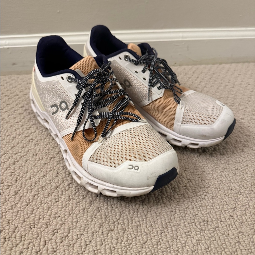 Oncloud Women’s Cloudstratus White Almond